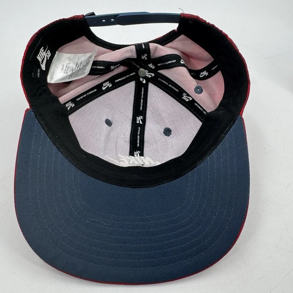 Nike SB Adjustable SNAPBACK Hat RED & WHITE RIPSTOP MATERIAL Youth‎ Skating